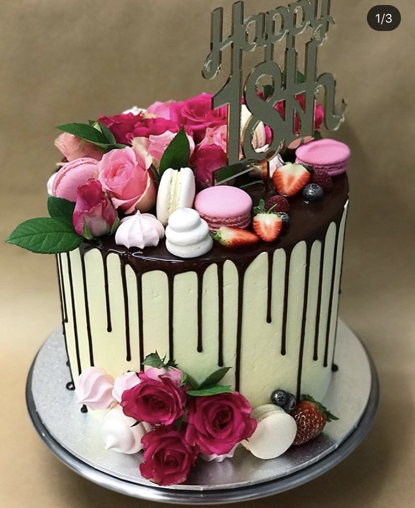 Noosa custom birthday cake